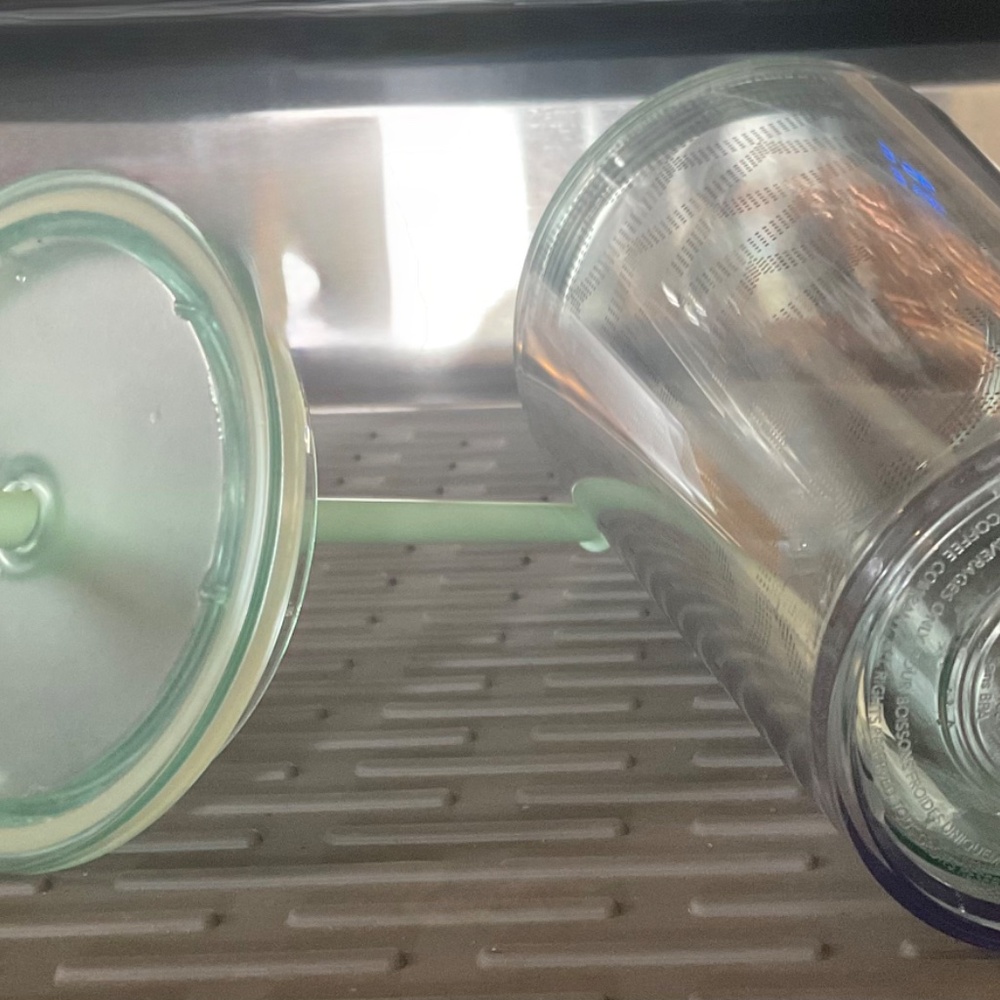 STARBUCKS TUMBLER WITH LID AND STRAW BRAND NEW. RETIRED. - Picture 3 of 5